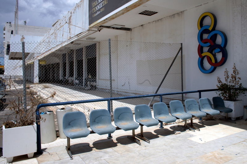 Illustration for article titled Athens' Abandoned International Airport Is Incredibly Creepy